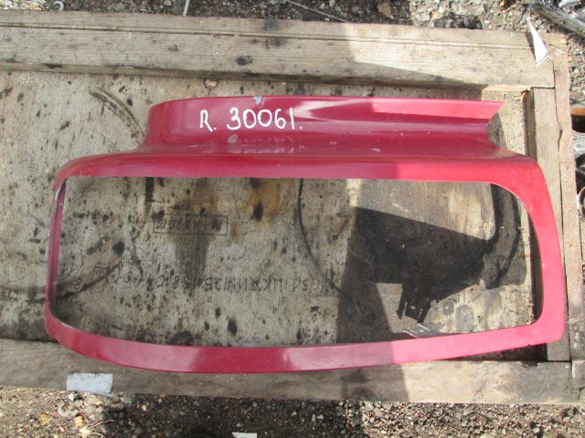 30061 Рамка фары правая 5001834442 Рено Премиум DCI420